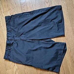 Nike Black Dri-Fit Golf Shorts Size 32